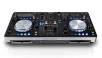 DJ контроллер Pioneer XDJ-R1