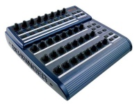 Контроллер Behringer BCR2000