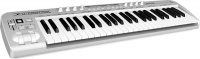 USB/MIDI-клавиатура Behringer UMX49