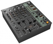 DJ микшерный пульт BEHRINGER DJX900USB