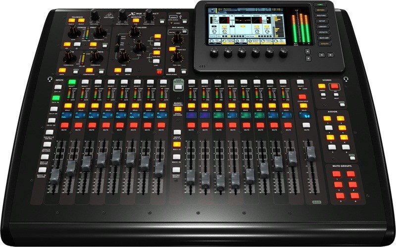 Микшерный пульт Behringer X32 COMPACT