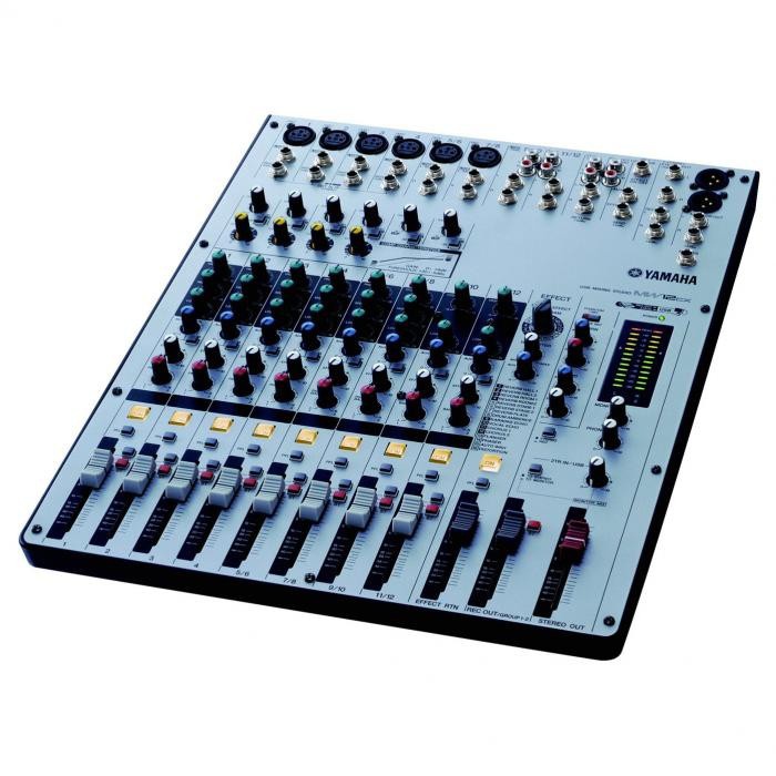 Микшерный пульт YAMAHA MW12CX