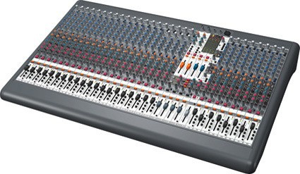 Микшерный пульт Behringer XENYXXL3200