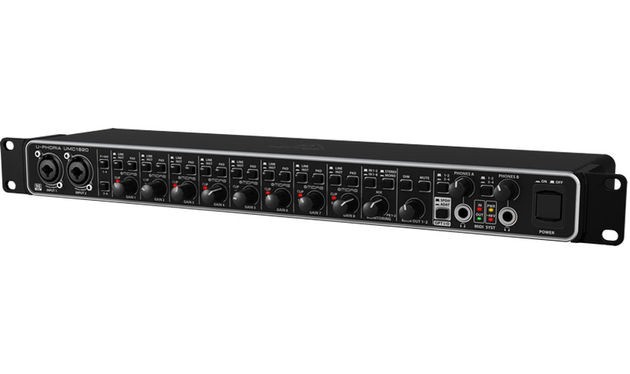 Аудиоинтерфейс BEHRINGER UMC1820