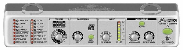 Мультиефект-процесор Behringer MINIFEX FEX800