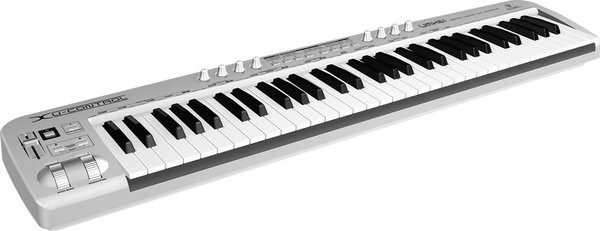 USB / MIDI-клавиатура Behringer UMX61