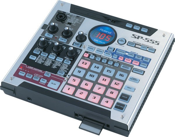 Семплер Roland SP555
