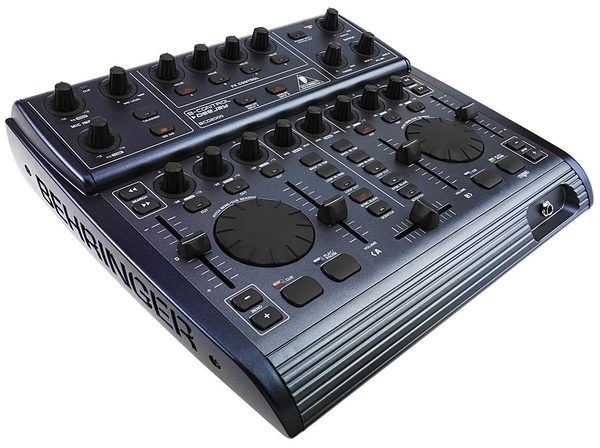 DJ-контроллер Behringer BCD2000