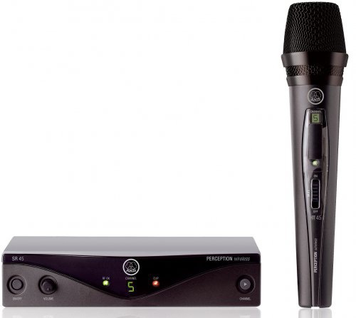 AKG Perception45