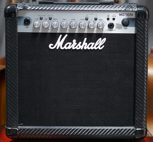 Комбоусилитель для электрогитары  MARSHALL MG15CFX