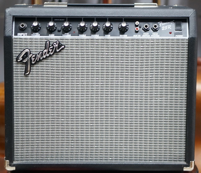 FENDER FRONTMAN 25R