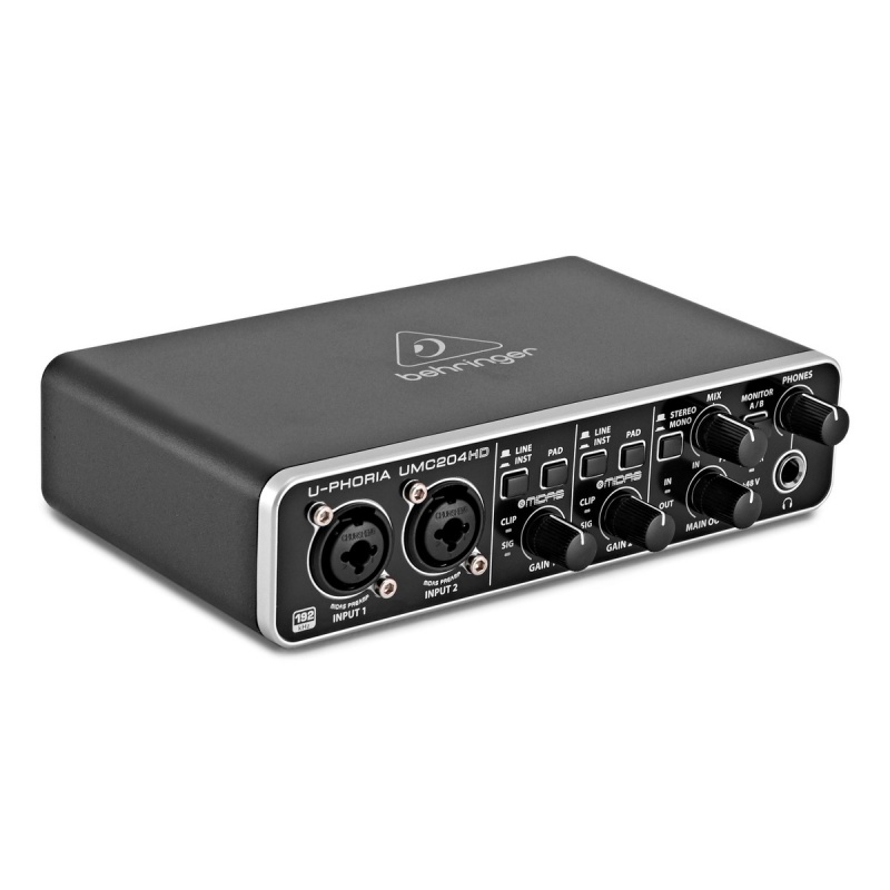 Звуковая карта UMC204HD