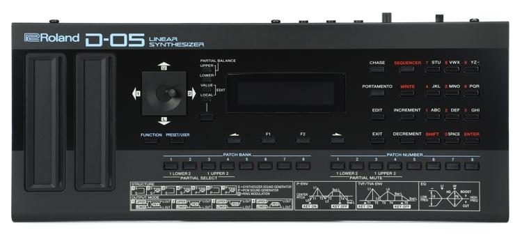 Синтезатор Roland D-05