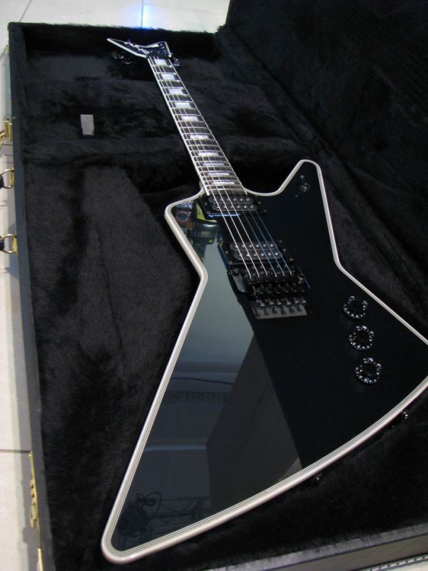 Электрогитара DEAN USA Time Capsule Z Floyd Rose